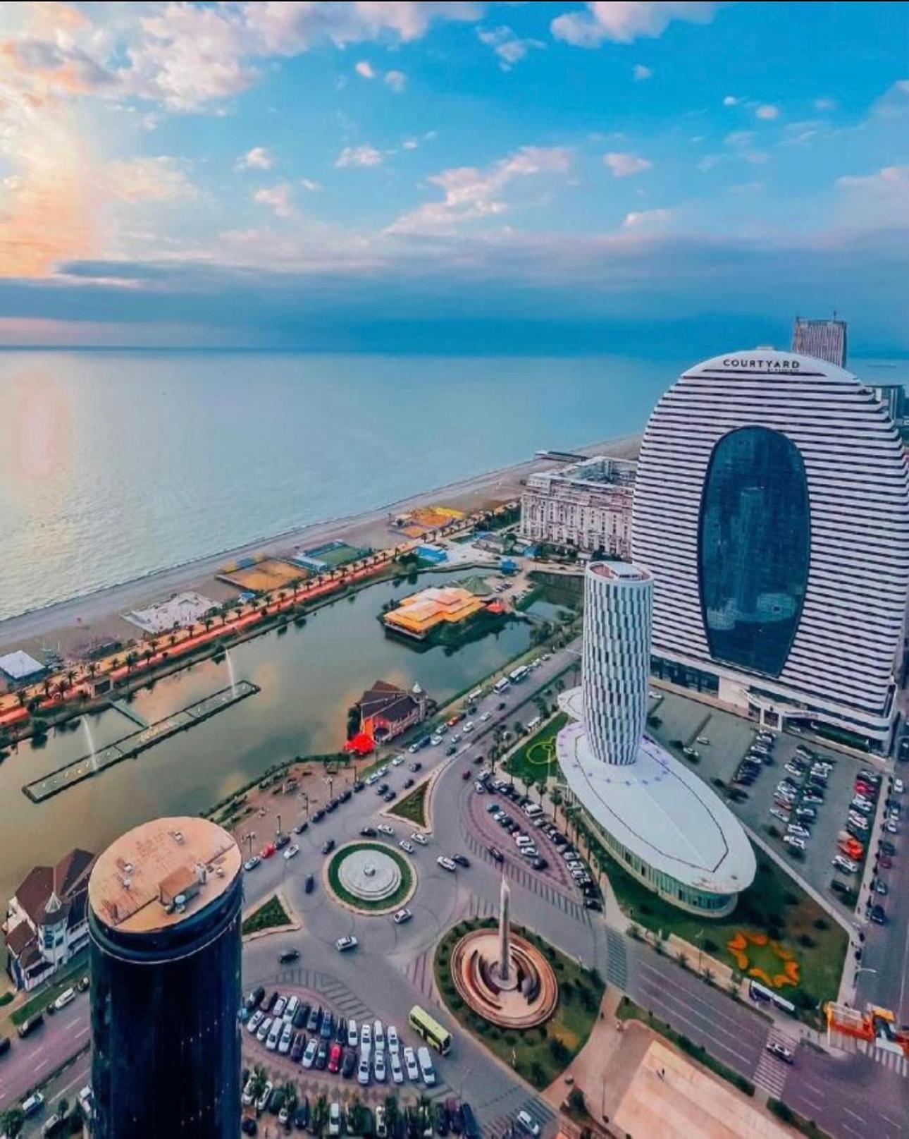 Orbi City Apartment With Sea View Batumi Exterior foto